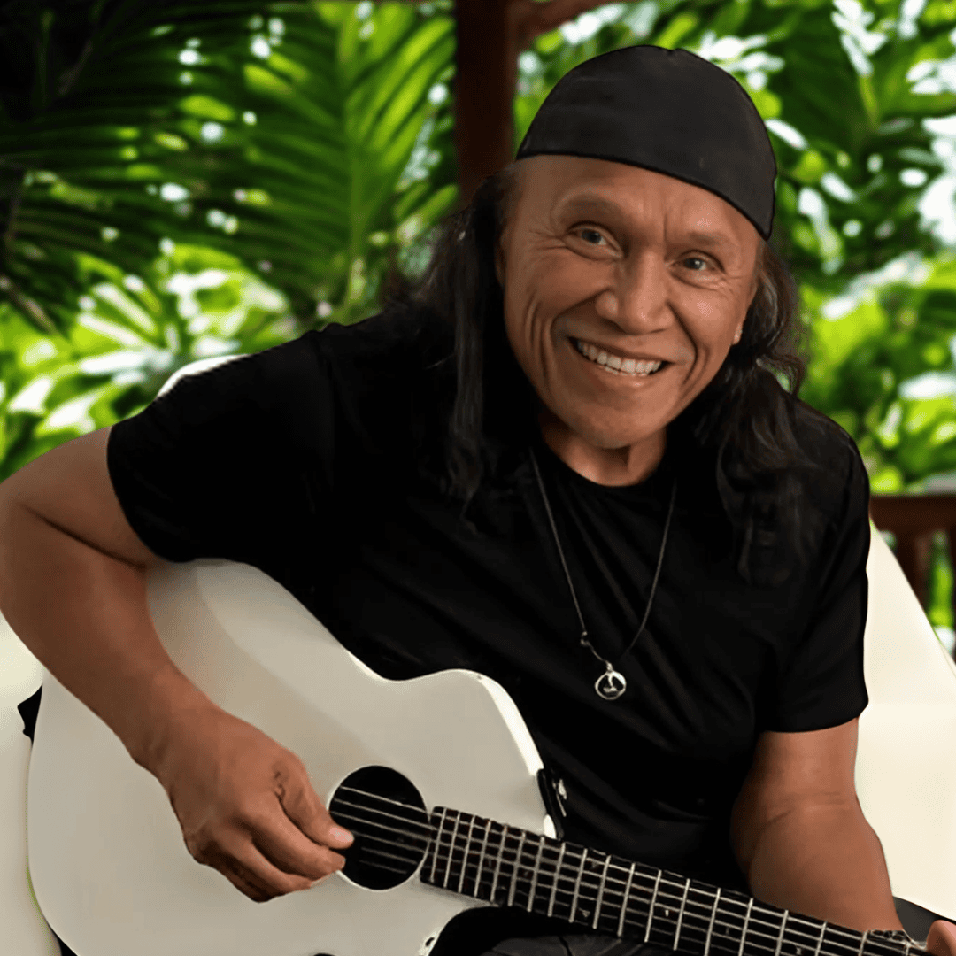 Henry Kapono Guitar Tropical-PC Kinc Henry Kapono with guitar